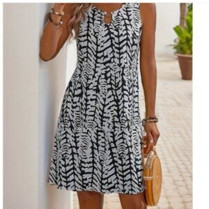 Womens Sleeveless Keyhole Neck Black/White Dress Size XL NWOT